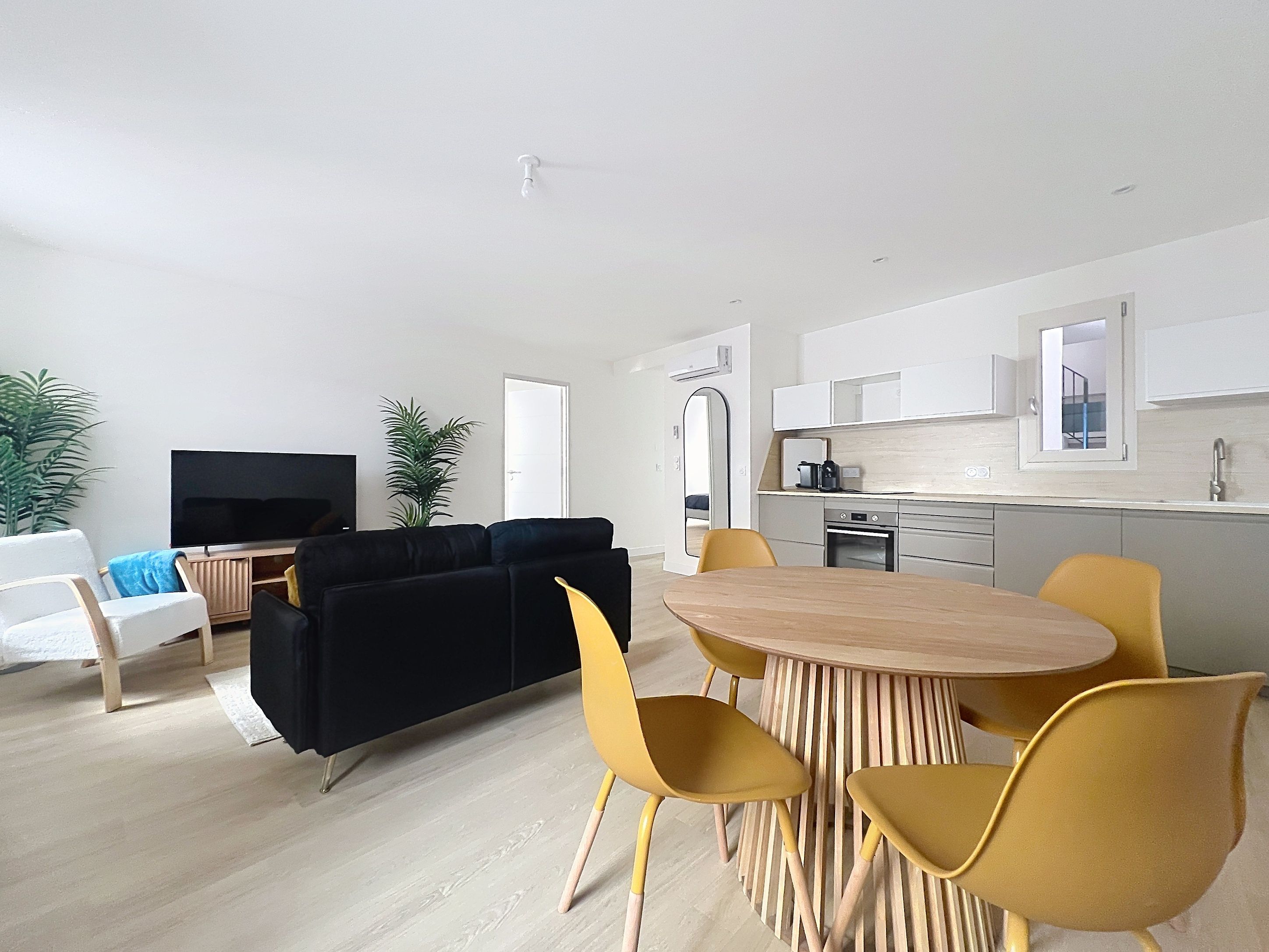 Appartement T2 de 50 m² – Cœur de Trets, résidence confidentielle à Trets