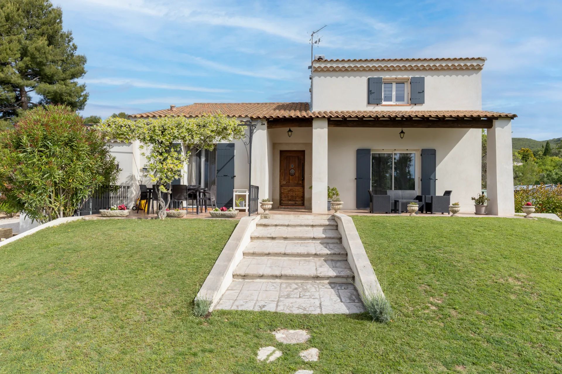 Maison à La Fare-les-Oliviers, photo 3