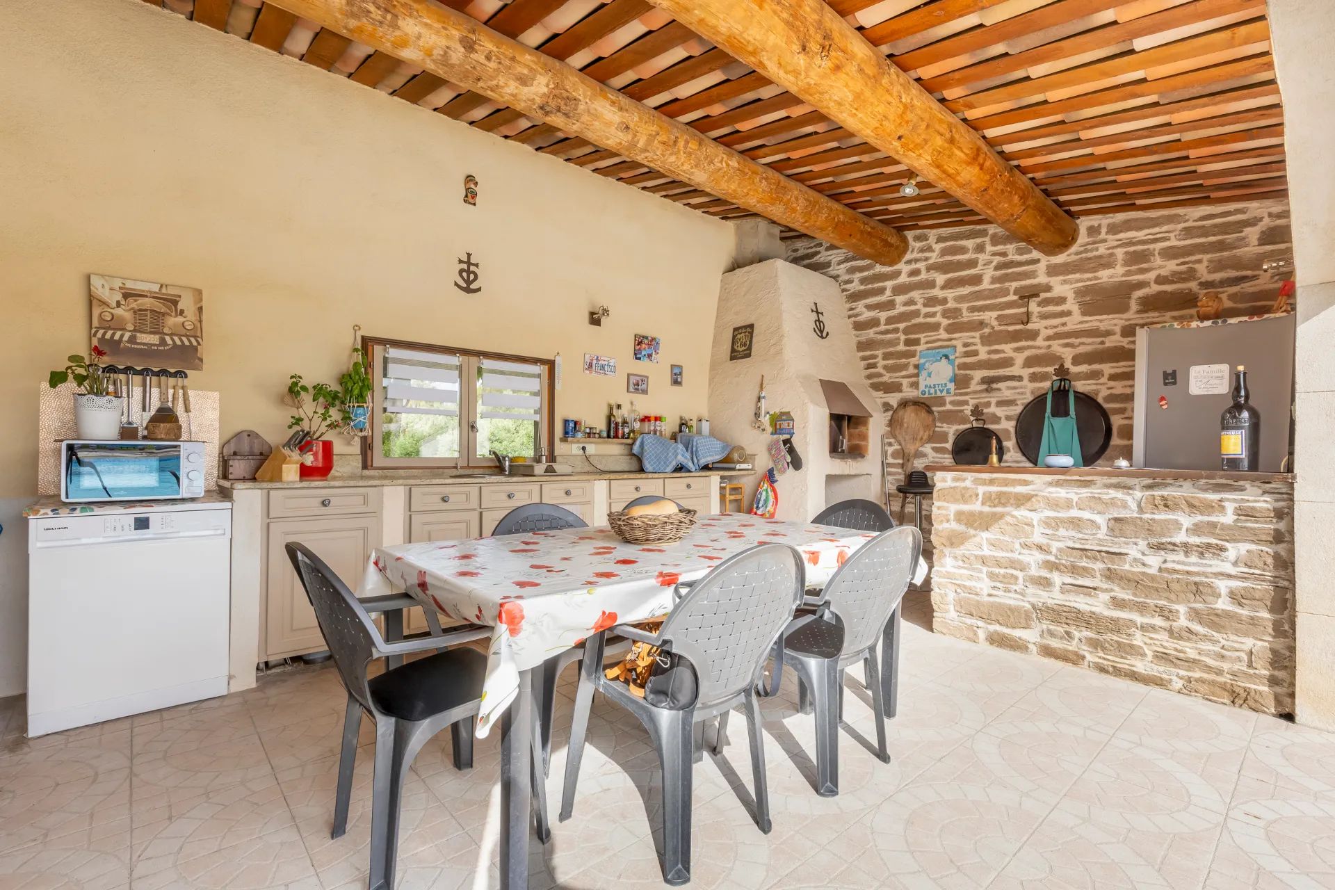 Maison à La Fare-les-Oliviers, photo 4