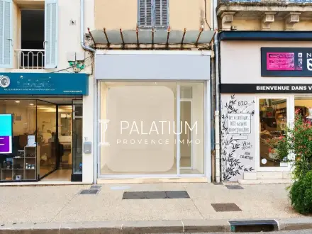 Local professionnel à Salon-de-Provence