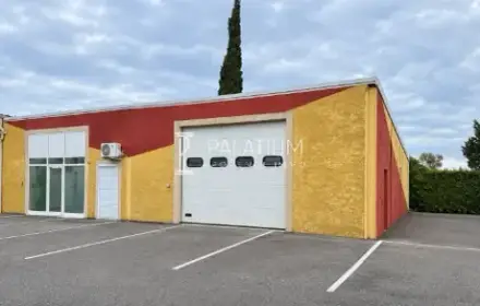 Local professionnel à Istres