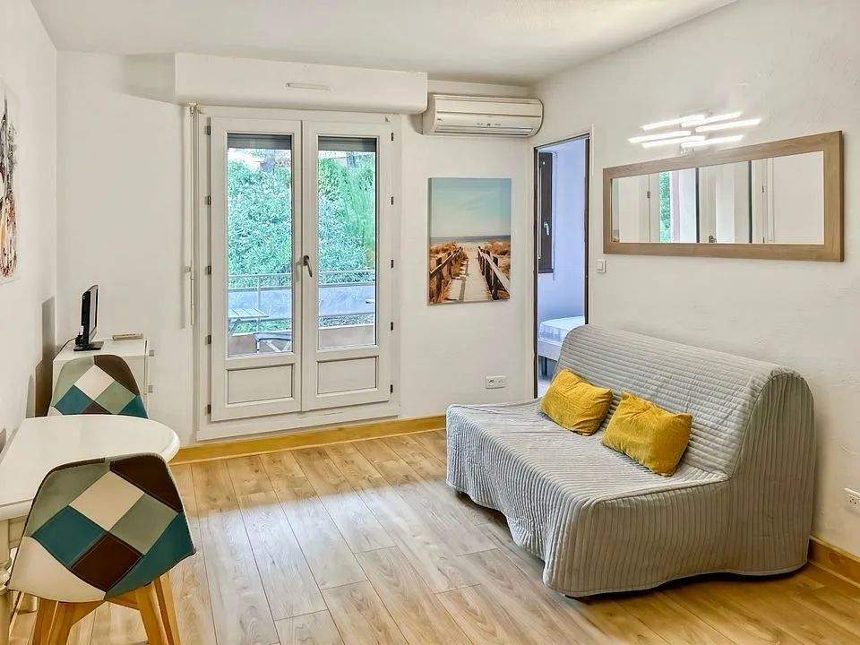 Appartement à Sainte-Maxime, photo 2