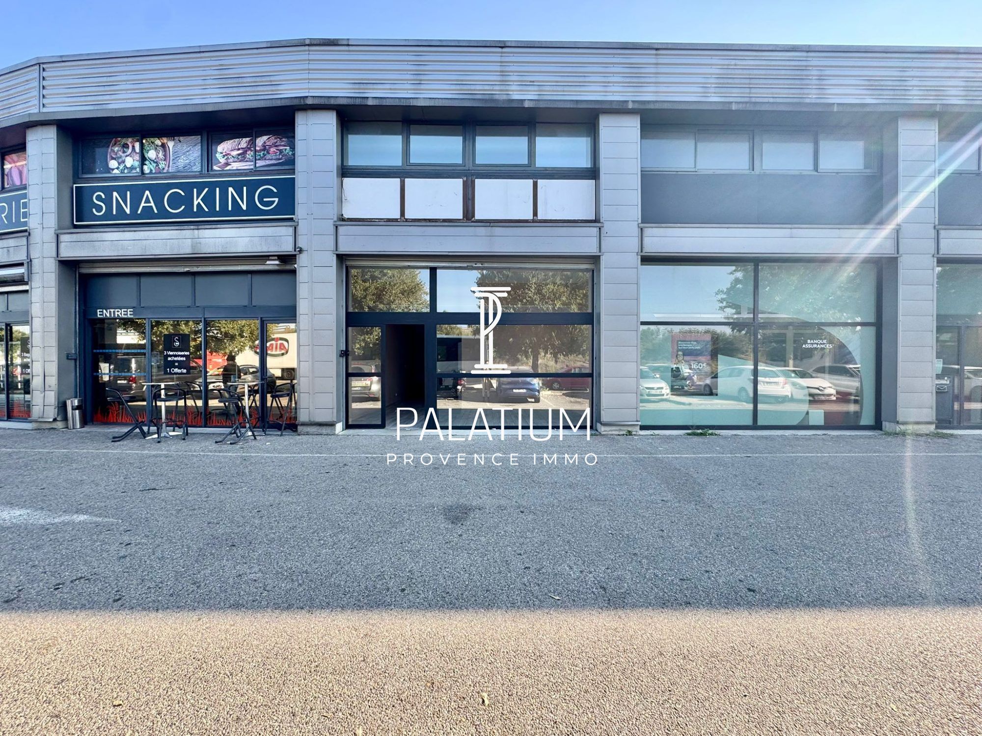 Local professionnel à Salon-de-Provence, photo 2