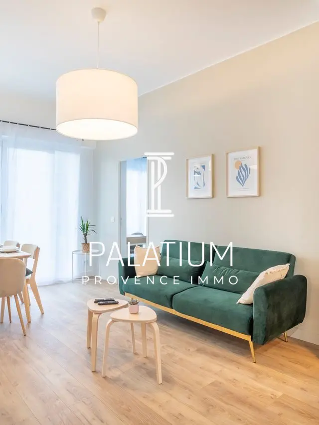 Appartement de 69 m², 4 pièces, 3 chambres, Marseille à Marseille
