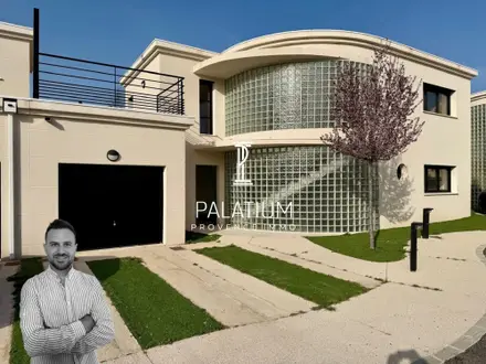 Maison à Salon-de-Provence