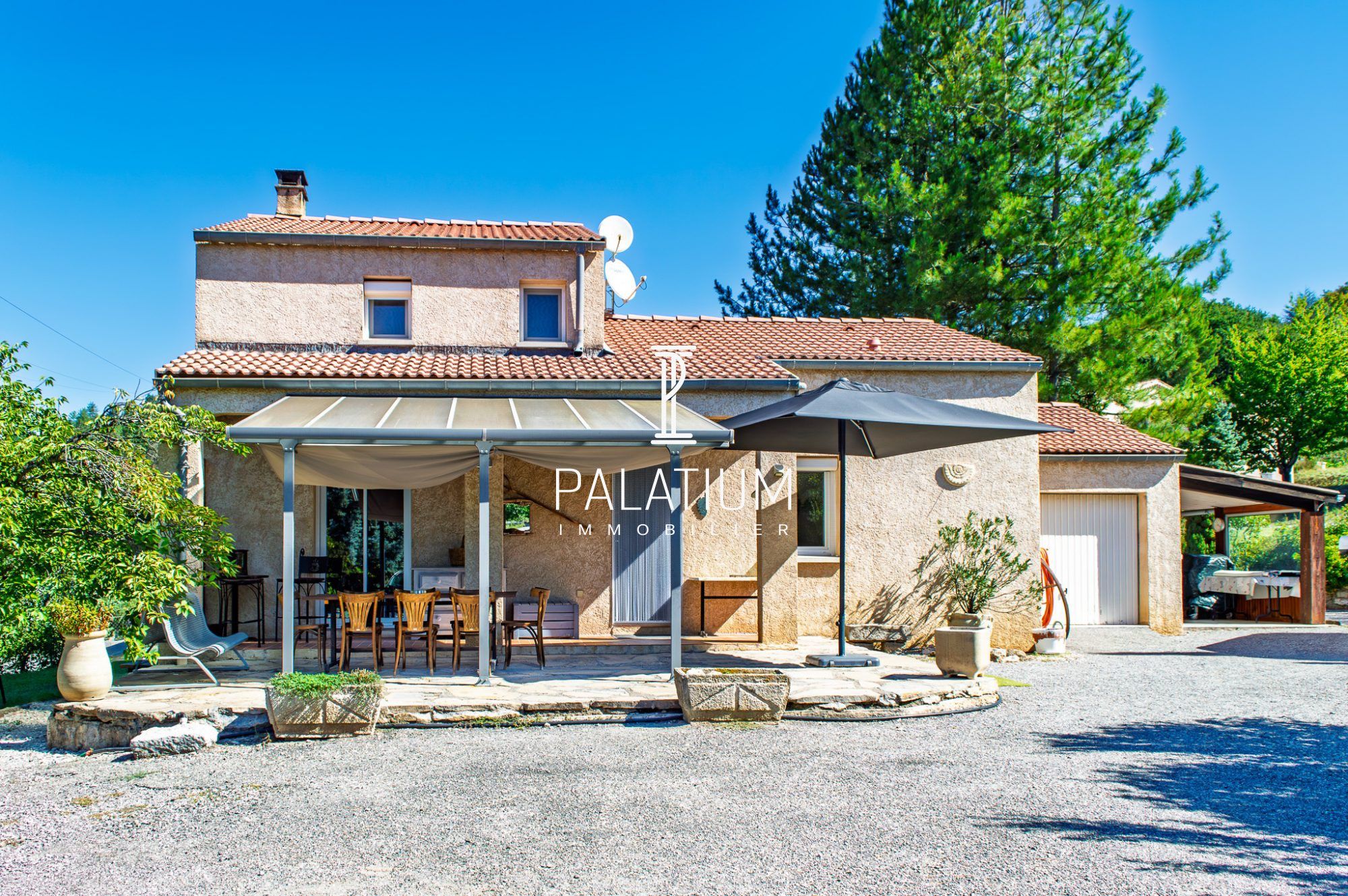 Maison à Claret