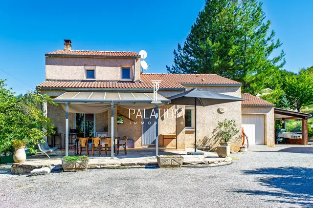 Maison de 97 m², 4 pièces, 3 chambres, terrain de 1 360 m², Claret à Claret
