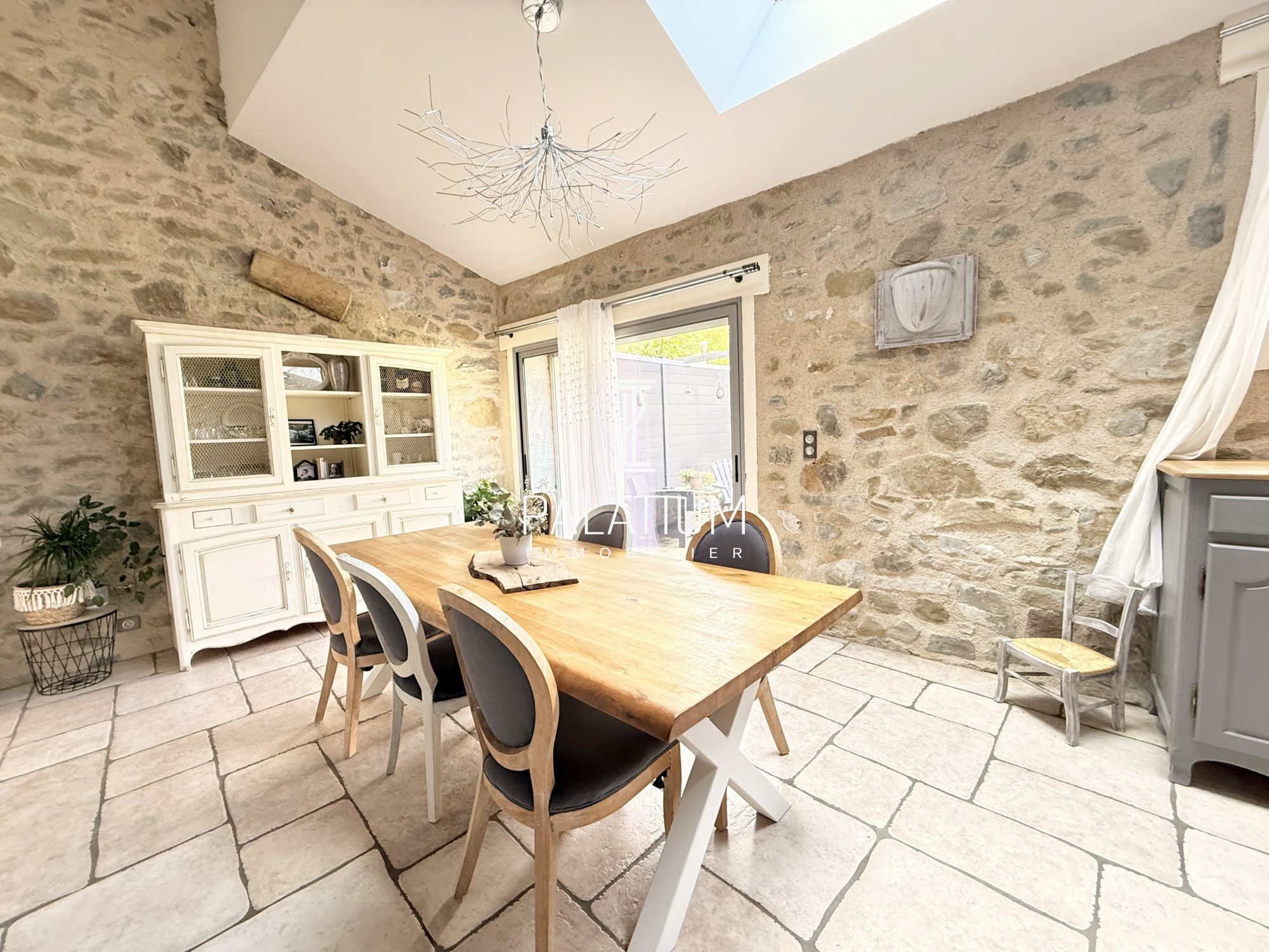 Maison à Bevons, photo 2