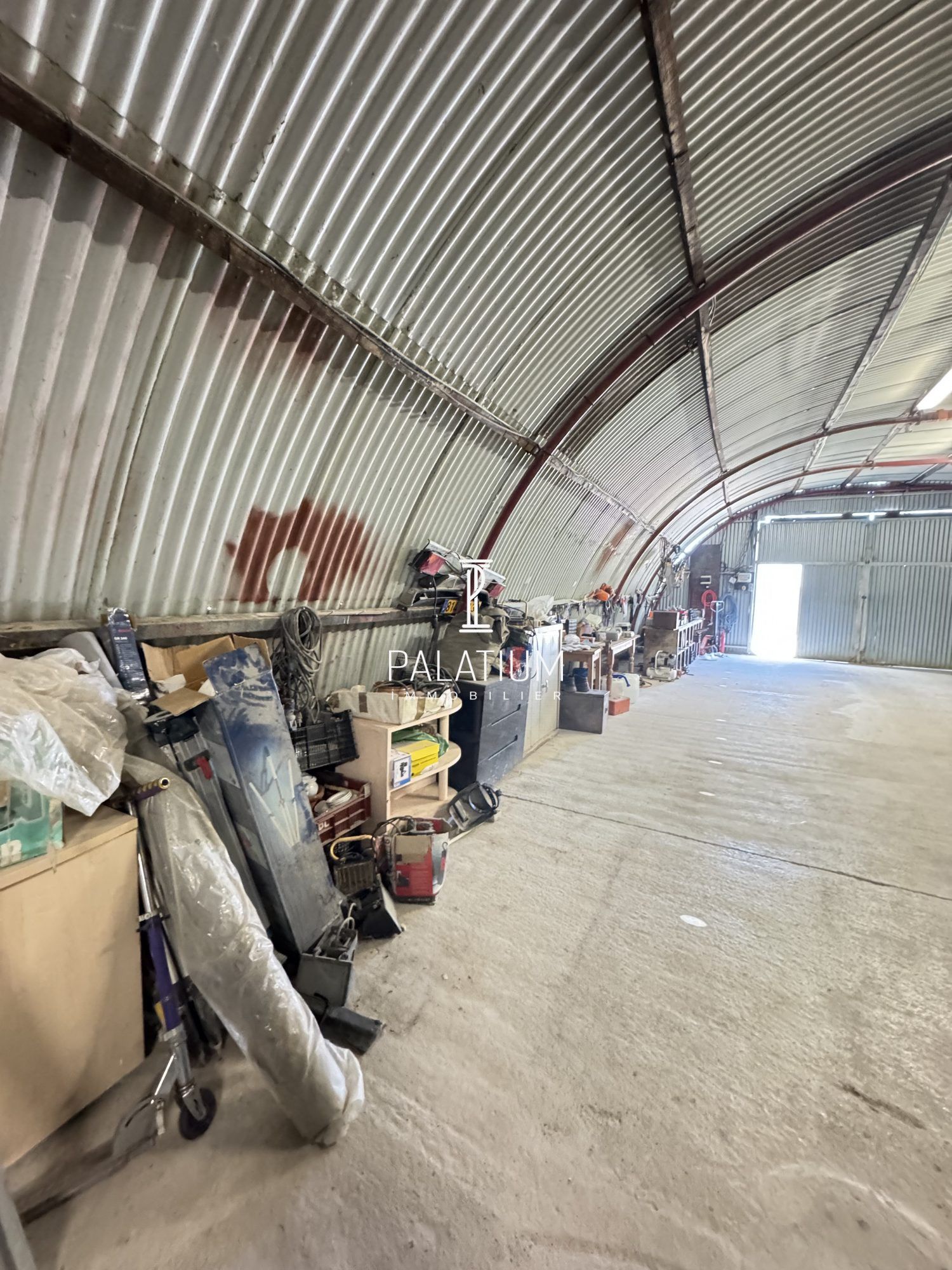 Local professionnel à Vinon-sur-Verdon, photo 2