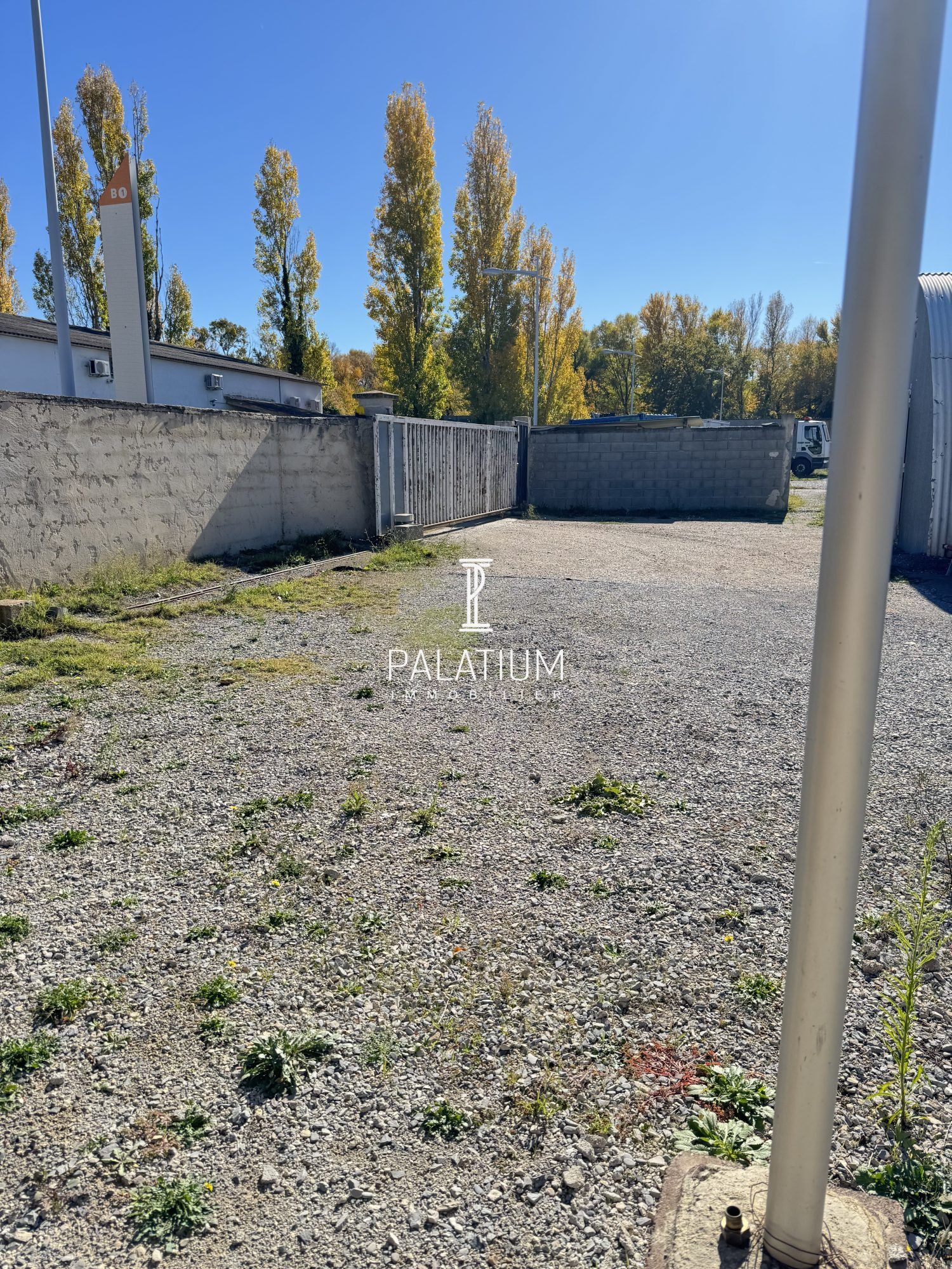 Local professionnel à Vinon-sur-Verdon, photo 4
