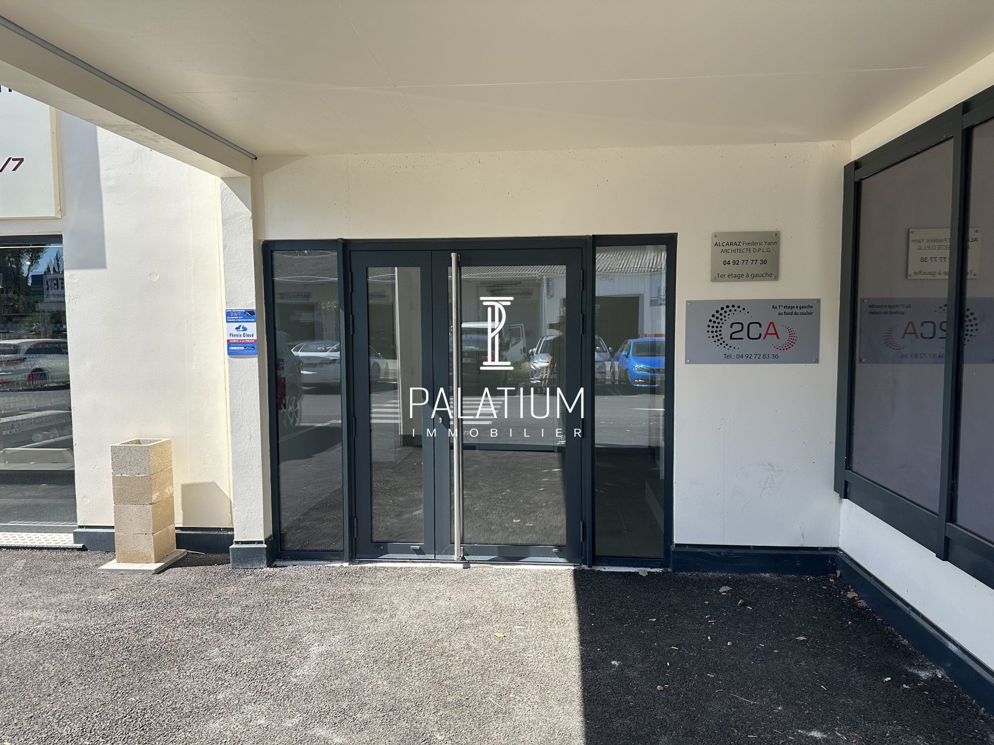 Local professionnel à Manosque, photo 4