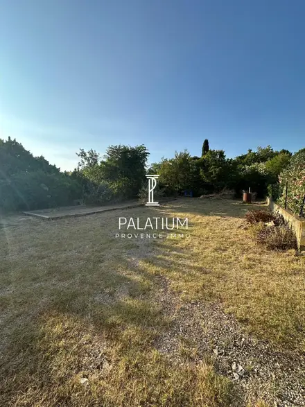 Terrain à Mouriès